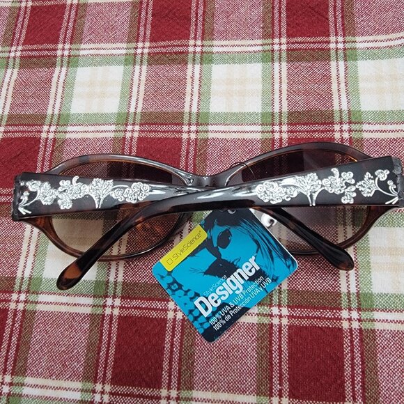 Style Science by FGX, Inc. Sunglasses Brown Frames with Silver Floral Decoration - Picture 2 of 4
